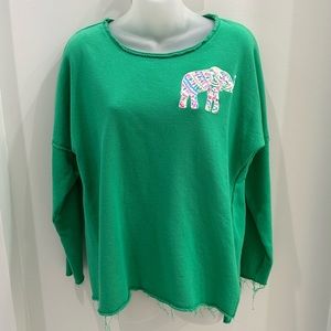Crown & Ivy Kelly Green Sweatshirt with decorative Elephant size Petite XL
